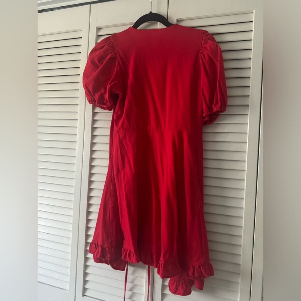 Vibrant Red Dress - Picture 4 of 4